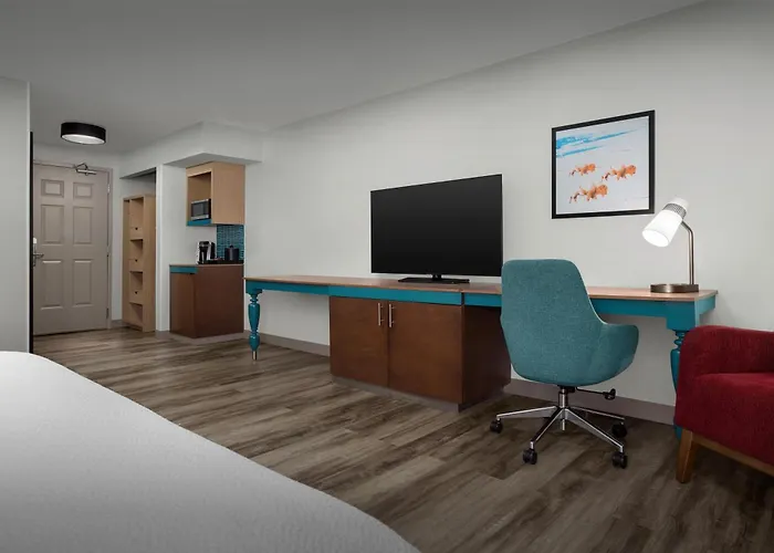 Pet Friendly hotel: Hilton Garden Inn Colorado Springs North Air Force Academy